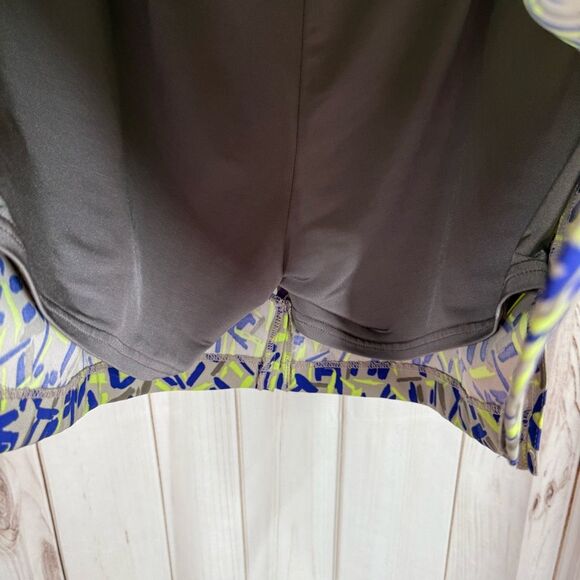 Jamie Sadock Women’s 12 Grey Yellow Patterned Skort Athletic Golf Tennis Outdoor - Picture 4 of 5